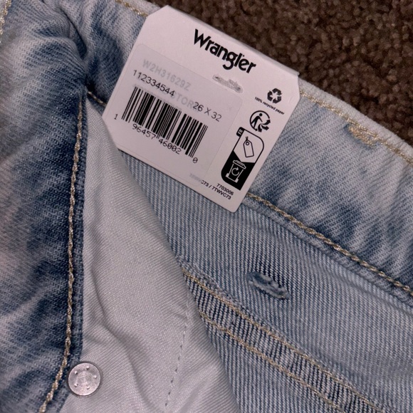 Wrangler Bootcut Jean - Picture 5 of 5